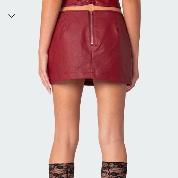 edikted red faux leather two piece set - Picture 5 of 7